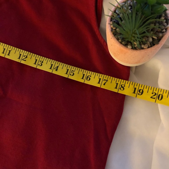 Croft & Barrow ♥️ Red Tank Top - Picture 8 of 8